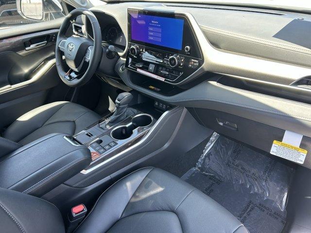 used 2026 Toyota Highlander Hybrid car, priced at $57,988