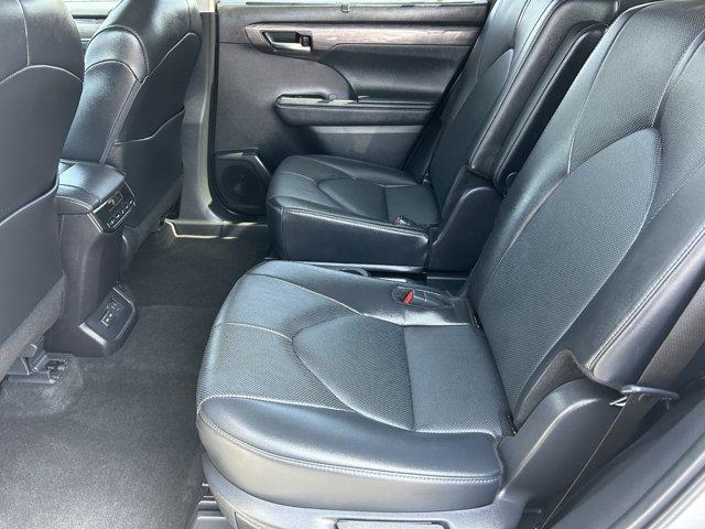 used 2024 Toyota Highlander car, priced at $40,988
