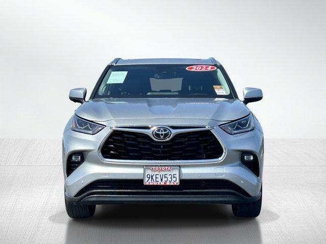 used 2024 Toyota Highlander car, priced at $40,988