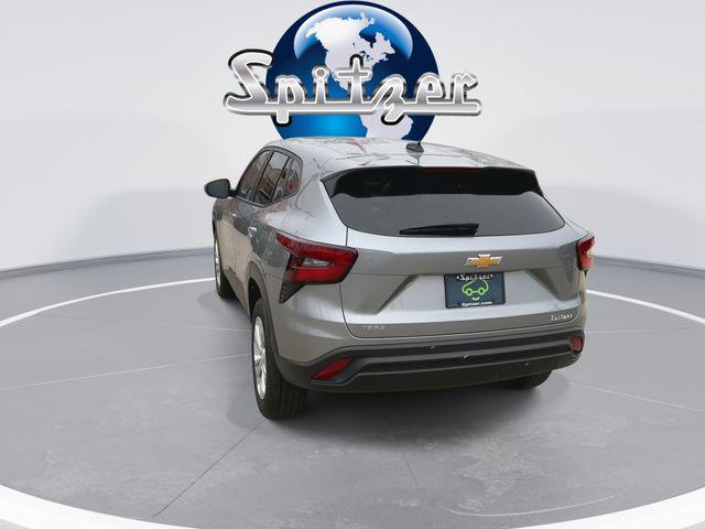 used 2025 Chevrolet Trax car, priced at $23,145
