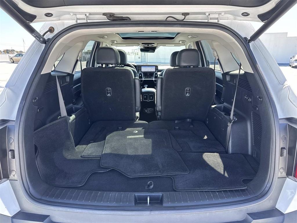 used 2022 Kia Sorento car, priced at $26,357