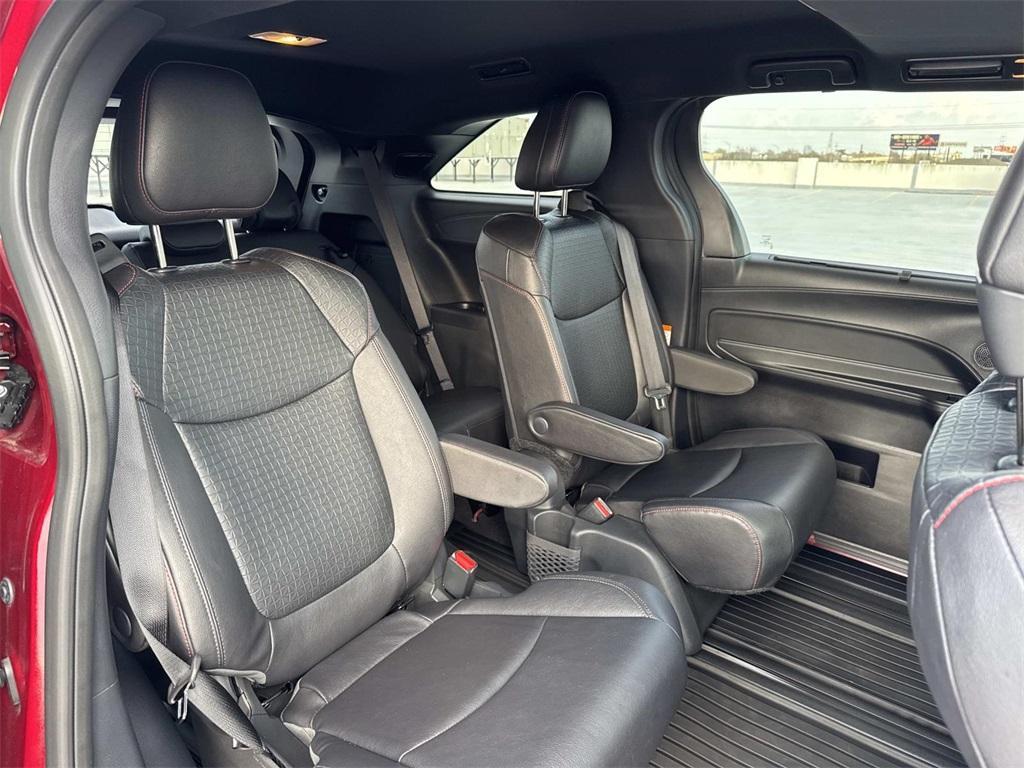 used 2025 Toyota Sienna car, priced at $49,237