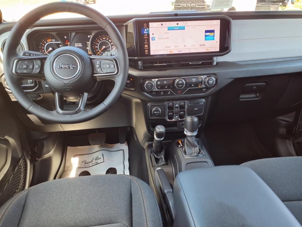 new 2025 Jeep Wrangler car, priced at $46,544