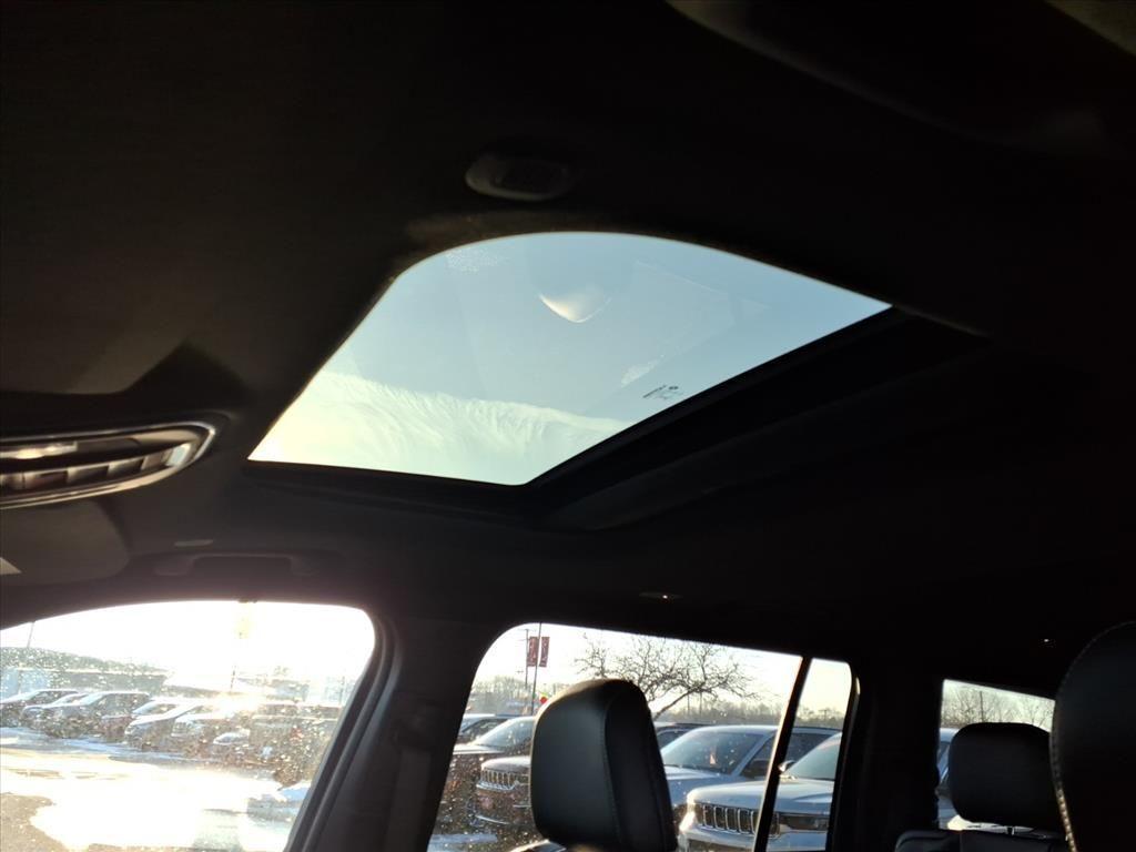 new 2025 Jeep Grand Cherokee L car, priced at $45,239