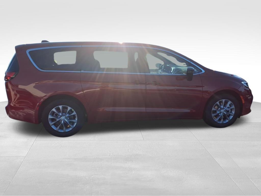 new 2026 Chrysler Pacifica car, priced at $45,602