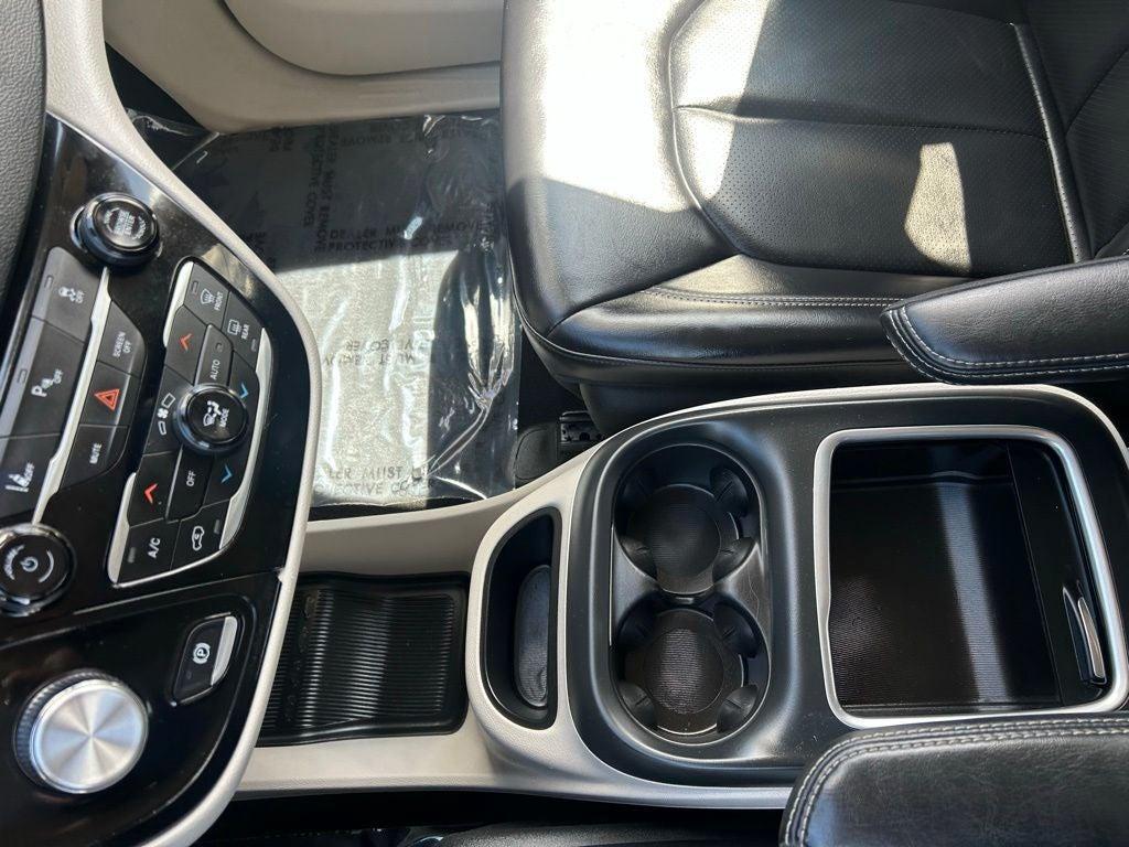 used 2023 Chrysler Pacifica car, priced at $25,395