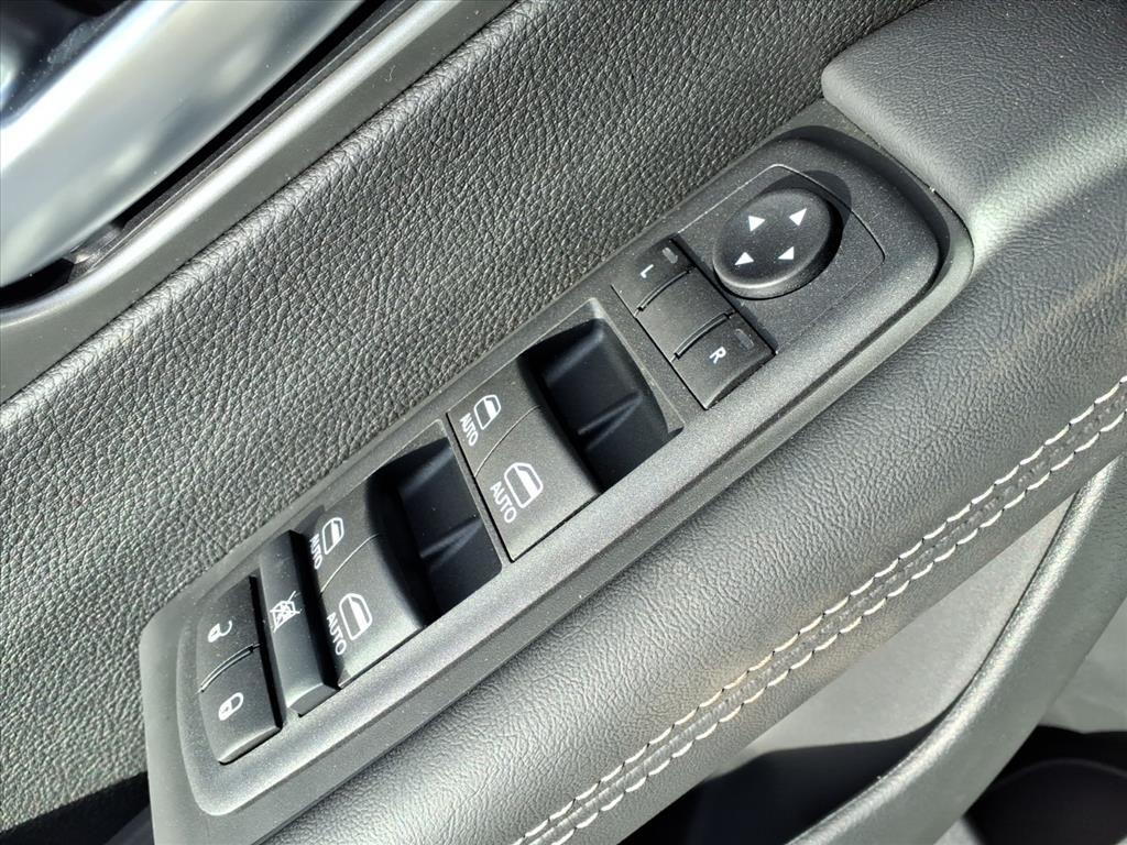 new 2026 Chrysler Pacifica car, priced at $44,194