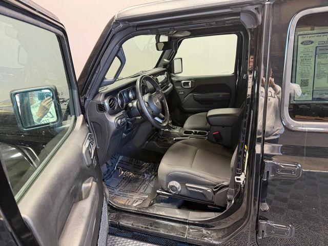 used 2022 Jeep Gladiator car, priced at $28,690