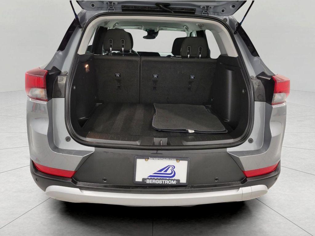 used 2025 Chevrolet TrailBlazer car, priced at $23,687