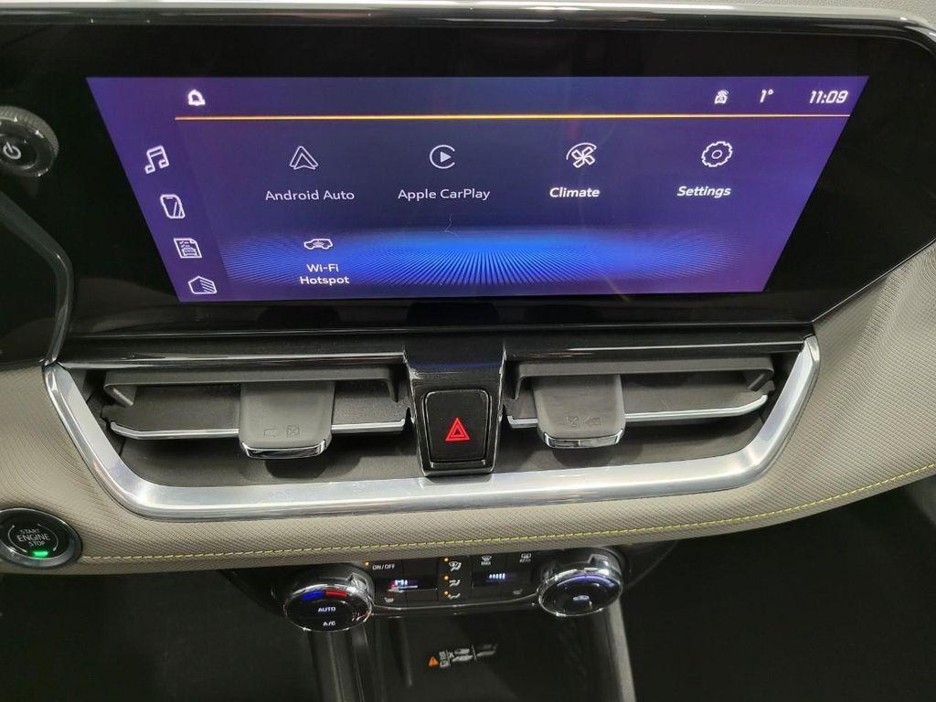 used 2025 Chevrolet TrailBlazer car, priced at $27,693