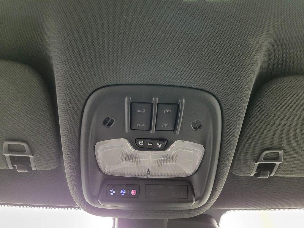 used 2025 Chevrolet TrailBlazer car, priced at $27,693