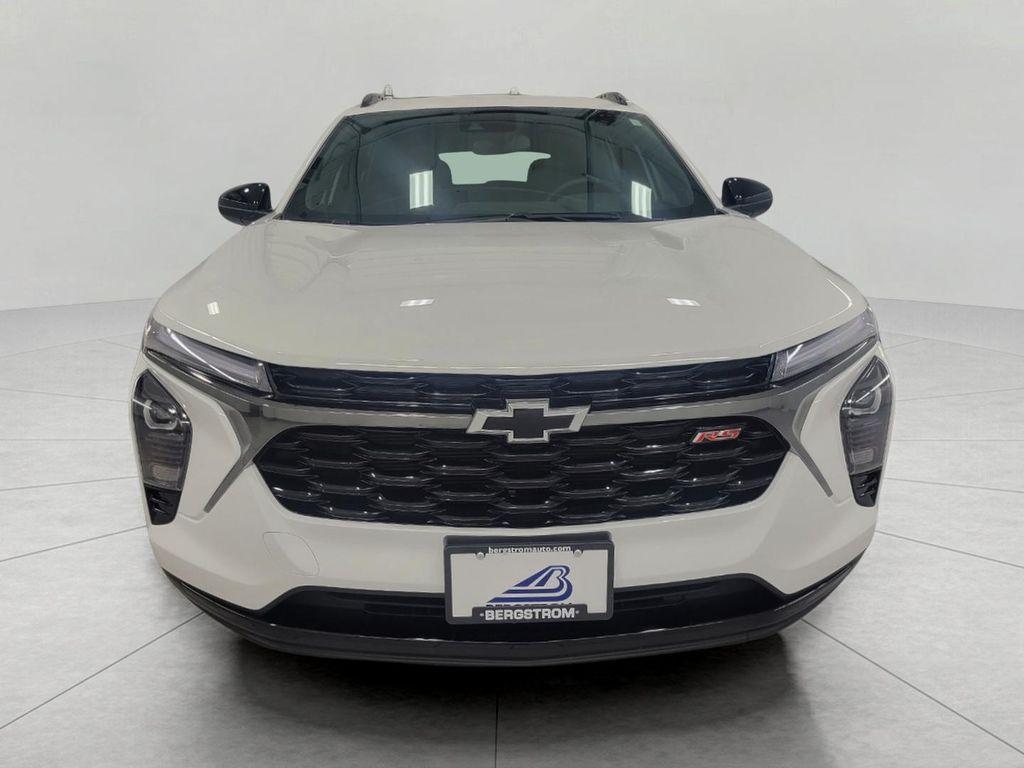 used 2025 Chevrolet Trax car, priced at $24,000