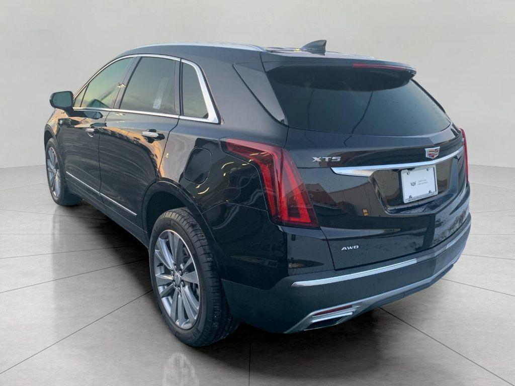 used 2025 Cadillac XT5 car, priced at $38,697