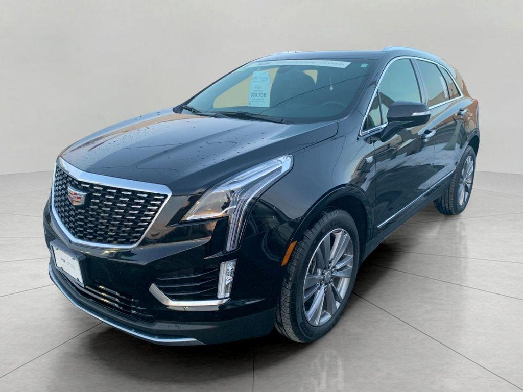 used 2025 Cadillac XT5 car, priced at $38,697