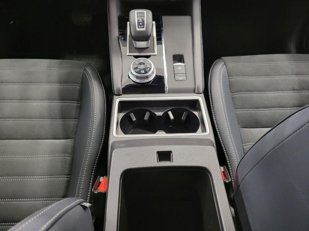 used 2024 Mitsubishi Outlander car, priced at $26,000