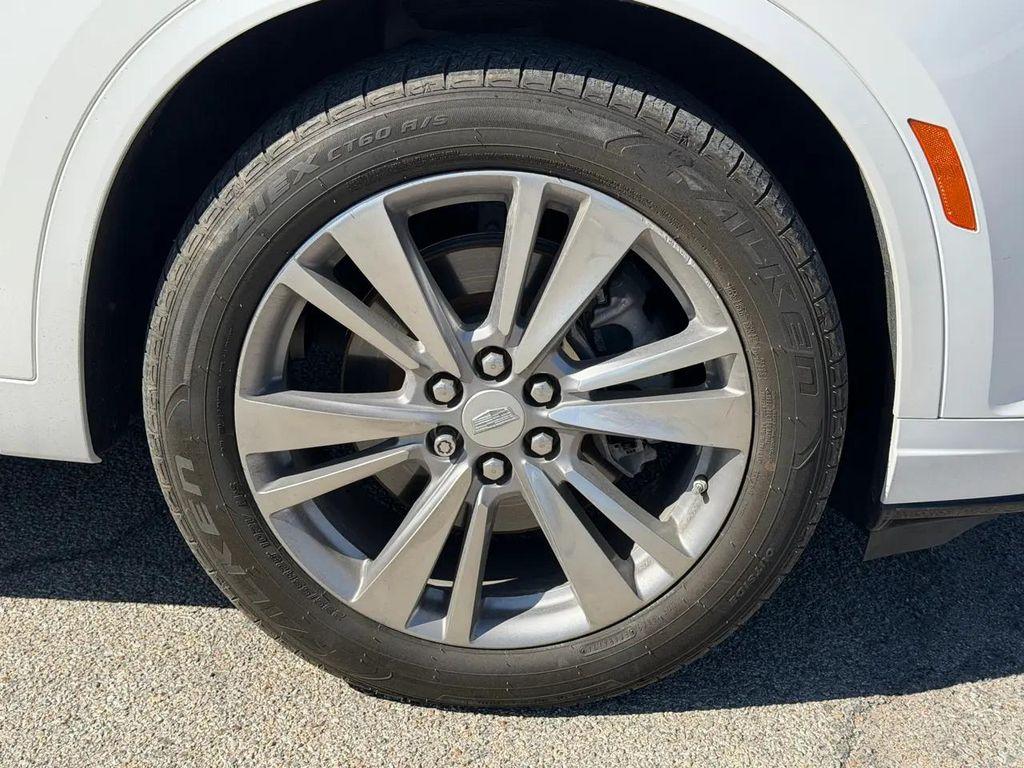 used 2023 Cadillac XT6 car, priced at $27,995