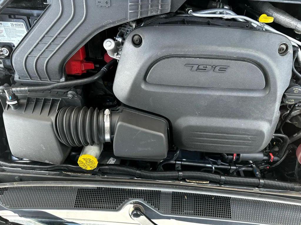 used 2020 Chrysler Pacifica car, priced at $15,995