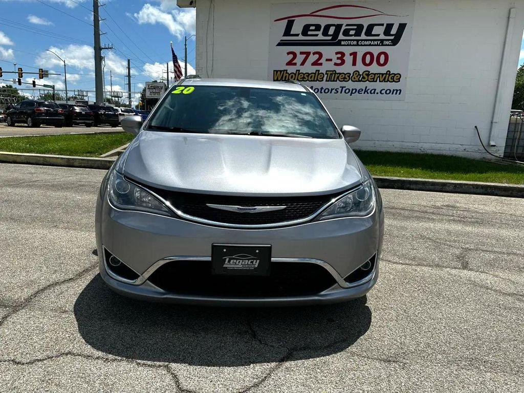 used 2020 Chrysler Pacifica car, priced at $15,995