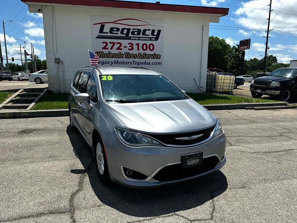 used 2020 Chrysler Pacifica car, priced at $15,995