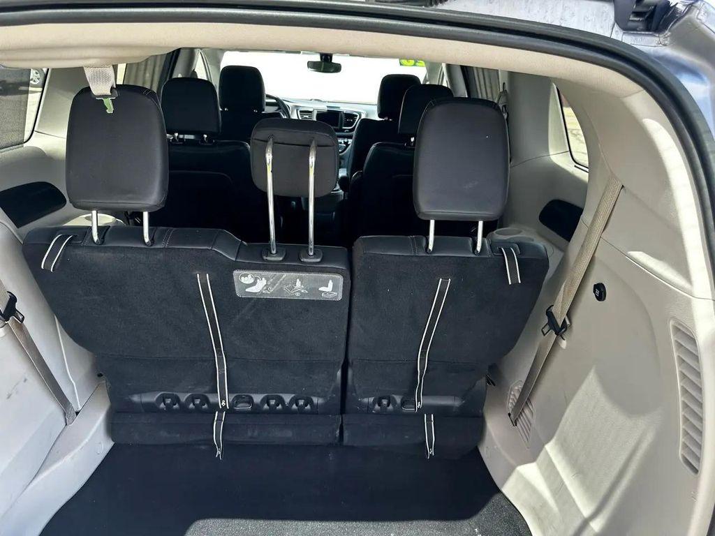 used 2020 Chrysler Pacifica car, priced at $15,995