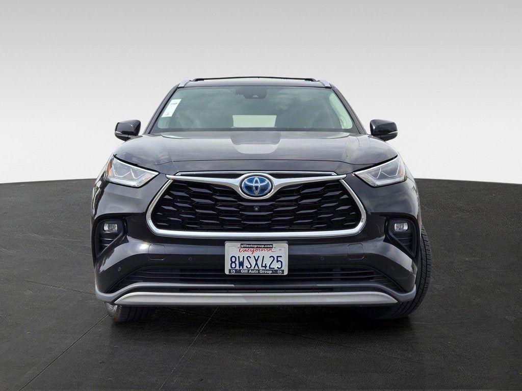 used 2021 Toyota Highlander Hybrid car, priced at $33,783