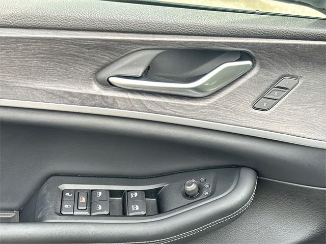 used 2023 Jeep Grand Cherokee car, priced at $30,110