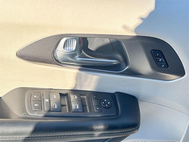 used 2022 Chrysler Pacifica car, priced at $18,769