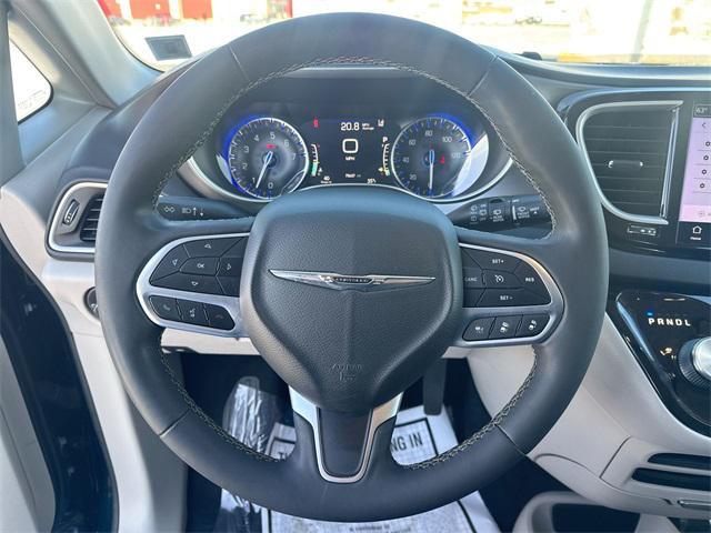 used 2022 Chrysler Pacifica car, priced at $18,769