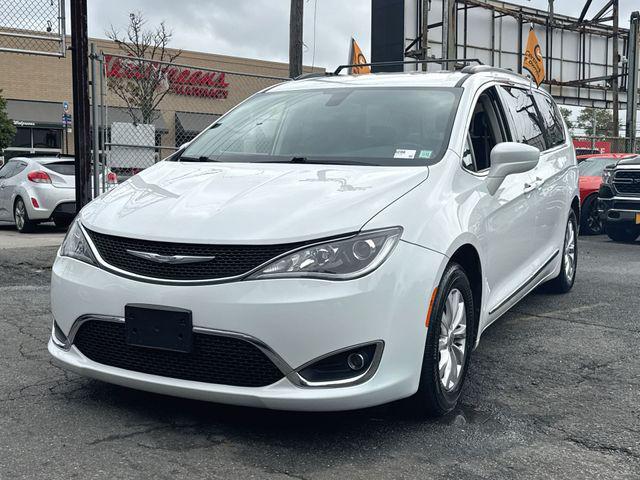 used 2017 Chrysler Pacifica car, priced at $15,170