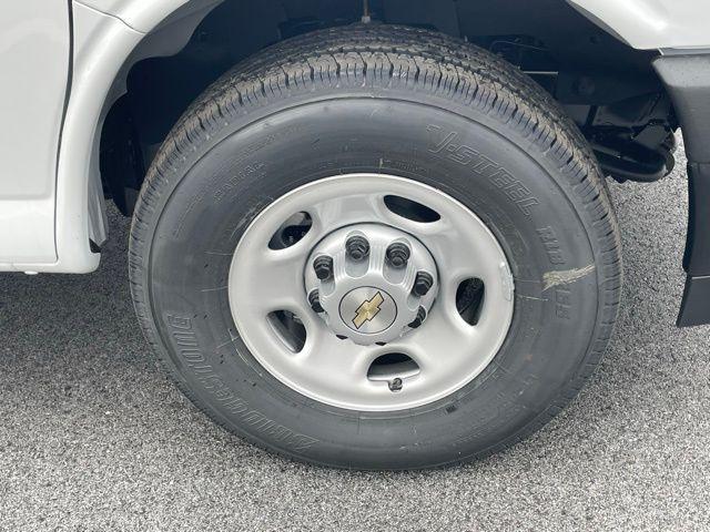 new 2025 Chevrolet Express 2500 car, priced at $44,000