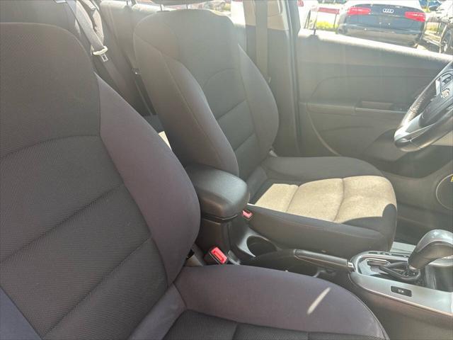 used 2014 Chevrolet Cruze car, priced at $5,999