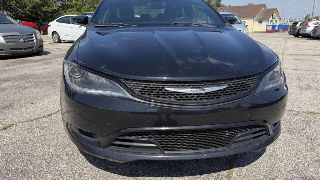used 2016 Chrysler 200 car, priced at $5,548