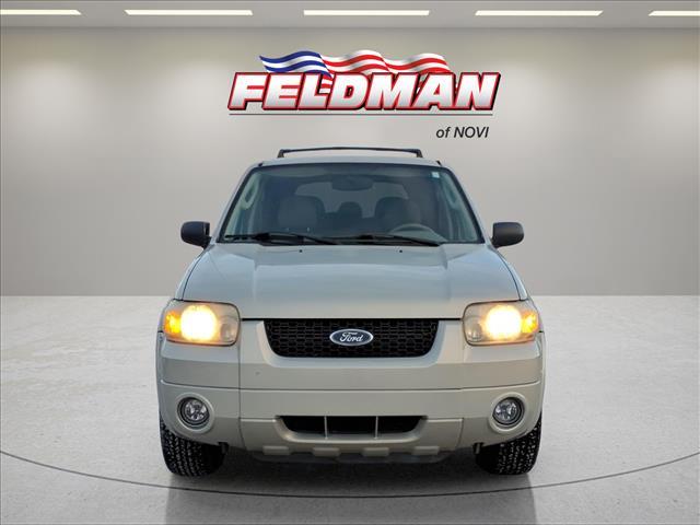 used 2005 Ford Escape car, priced at $8,900