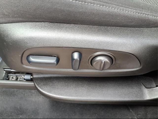 used 2023 Chevrolet Traverse car, priced at $28,500