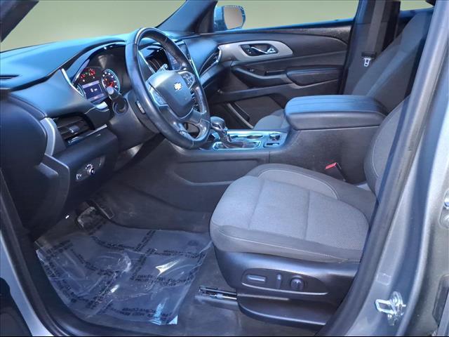used 2023 Chevrolet Traverse car, priced at $30,200