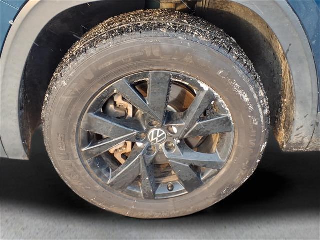 used 2020 Volkswagen Atlas Cross Sport car, priced at $17,900