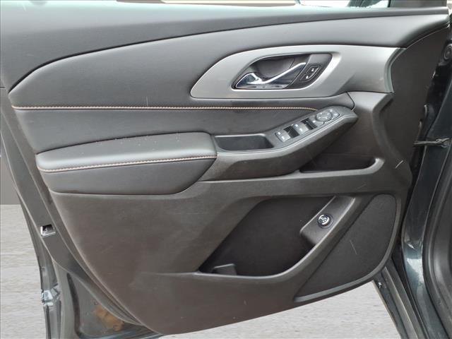 used 2021 Chevrolet Traverse car, priced at $20,900