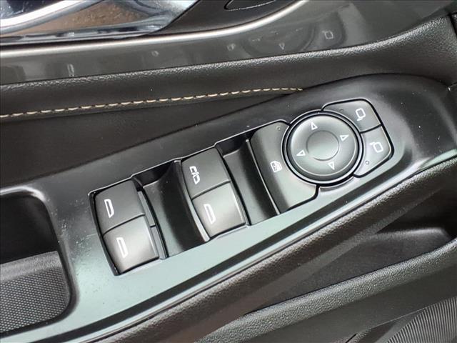 used 2023 Chevrolet Traverse car, priced at $29,200