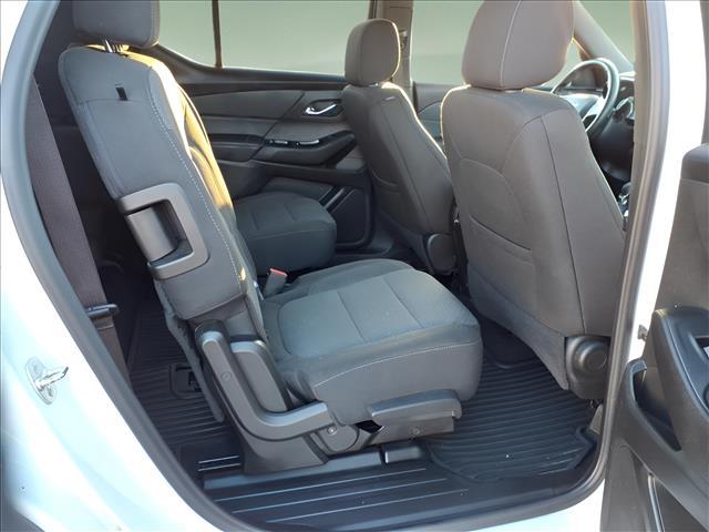 used 2023 Chevrolet Traverse car, priced at $25,300
