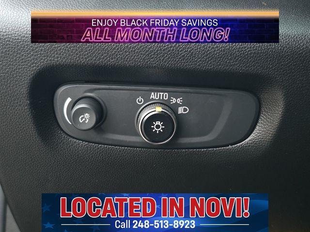 used 2023 Chevrolet Traverse car, priced at $28,800