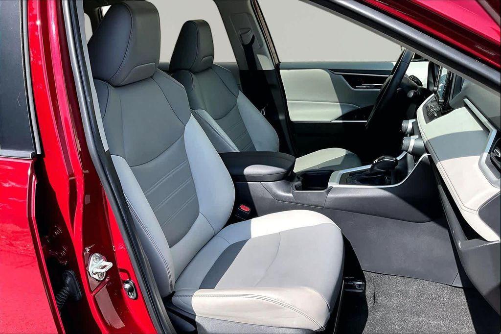 used 2022 Toyota RAV4 car, priced at $33,147