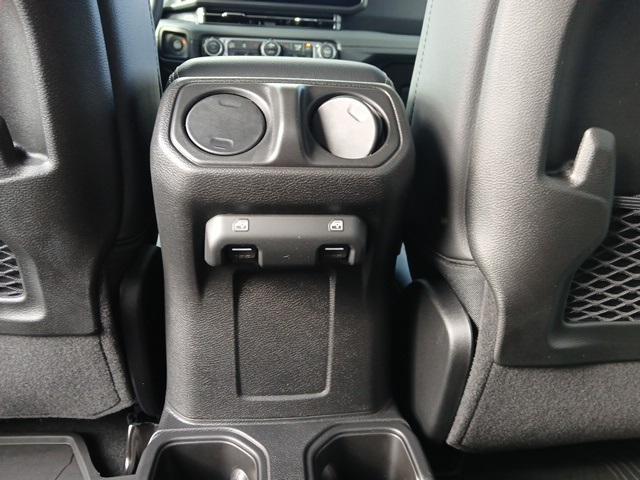 new 2025 Jeep Gladiator car, priced at $43,975