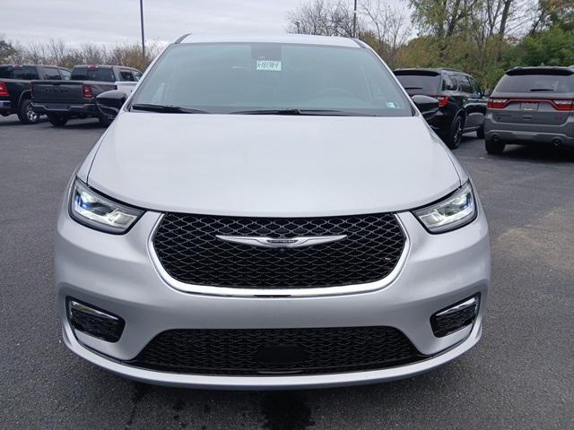 new 2026 Chrysler Pacifica car, priced at $42,668