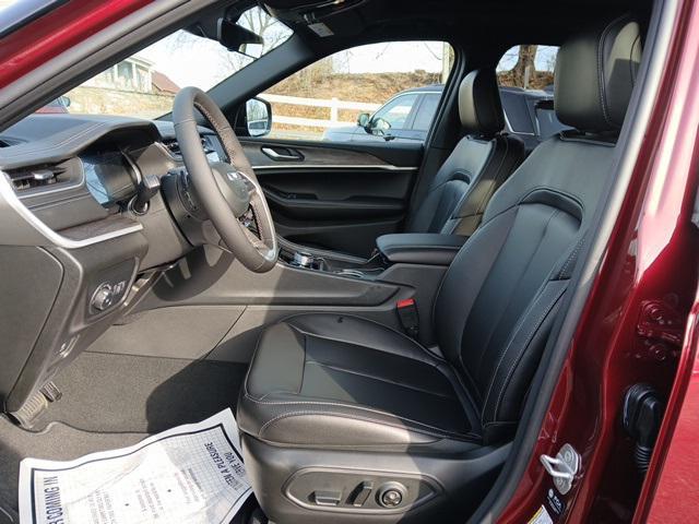 new 2025 Jeep Grand Cherokee car, priced at $49,436