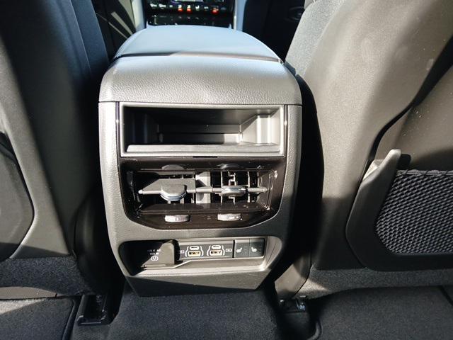 new 2025 Jeep Grand Cherokee car, priced at $49,436