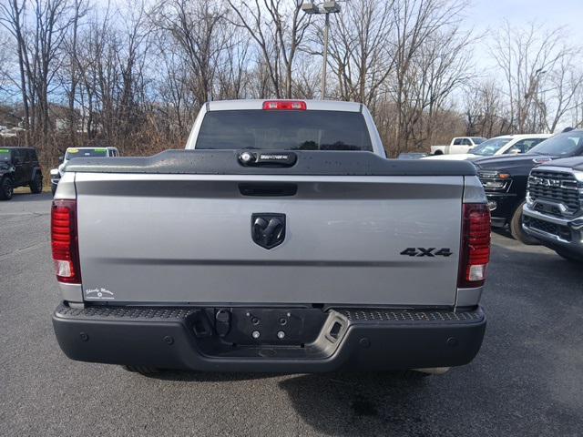 used 2022 Ram 1500 Classic car, priced at $32,156