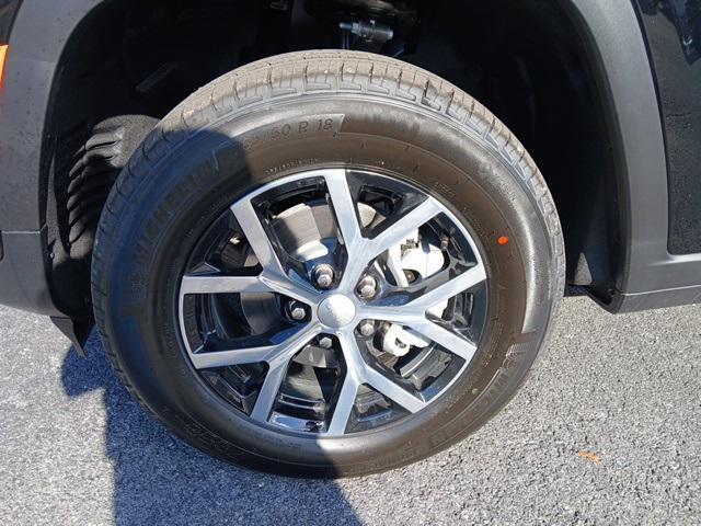 new 2025 Jeep Grand Cherokee car, priced at $42,271