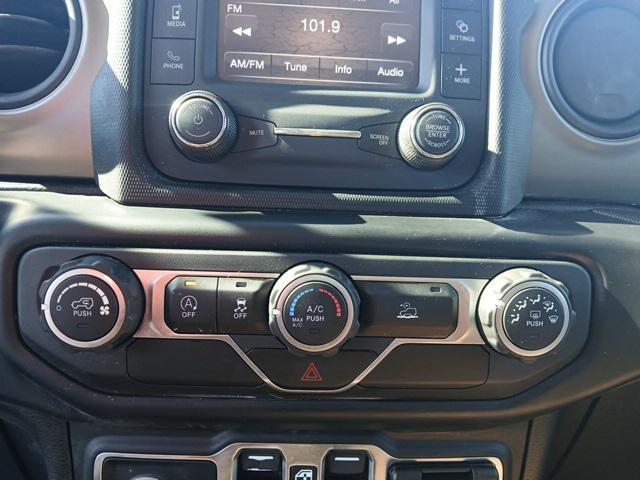 used 2020 Jeep Gladiator car, priced at $25,474