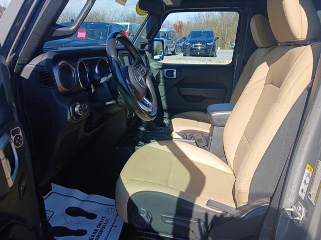 used 2020 Jeep Gladiator car, priced at $25,474