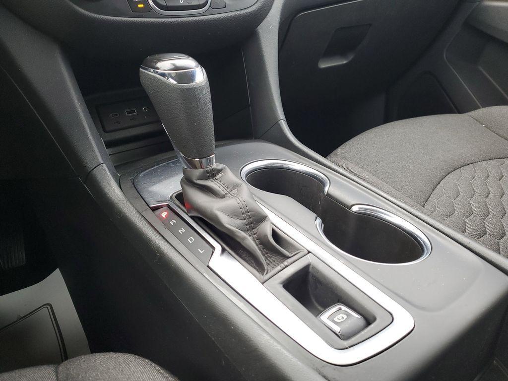 used 2021 Chevrolet Equinox car, priced at $15,769